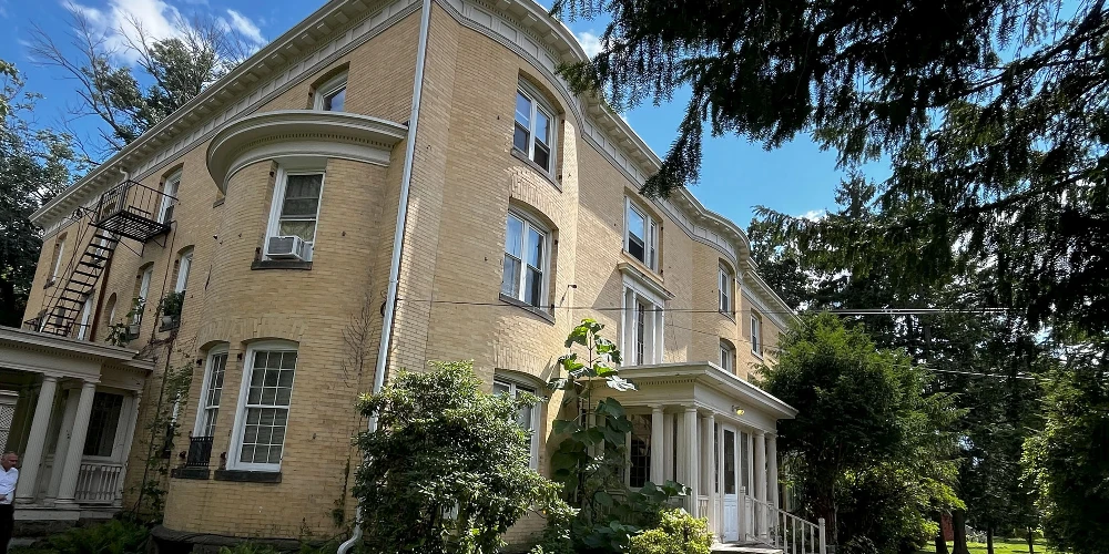 Apartment Building For Sale