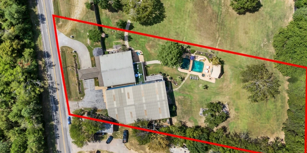Canton Live-Work Retreat & Warehouse Campus