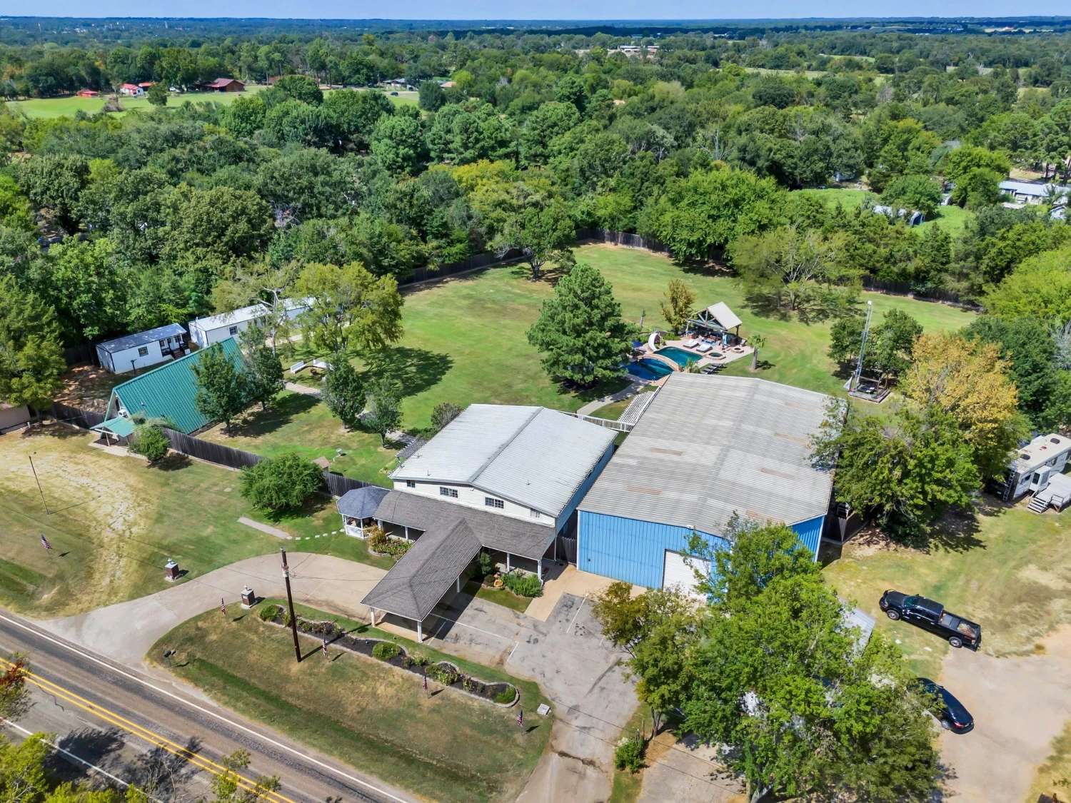 Canton Live-Work Retreat & Warehouse Campus