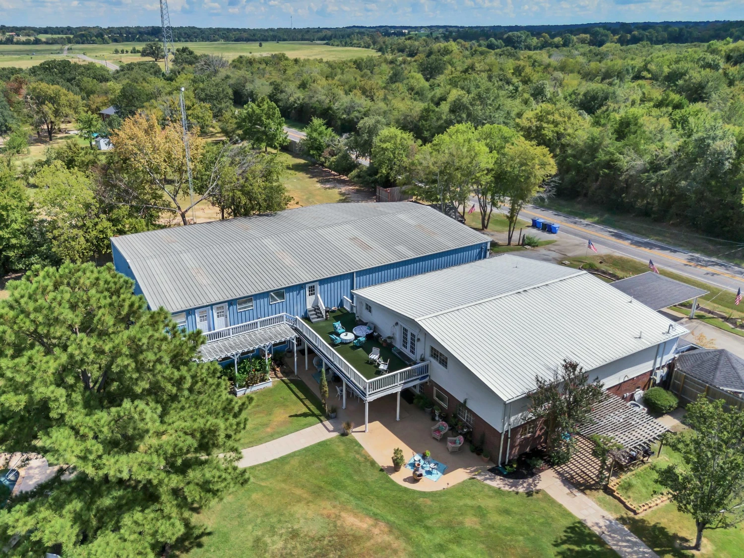 Canton Live-Work Retreat & Warehouse Campus