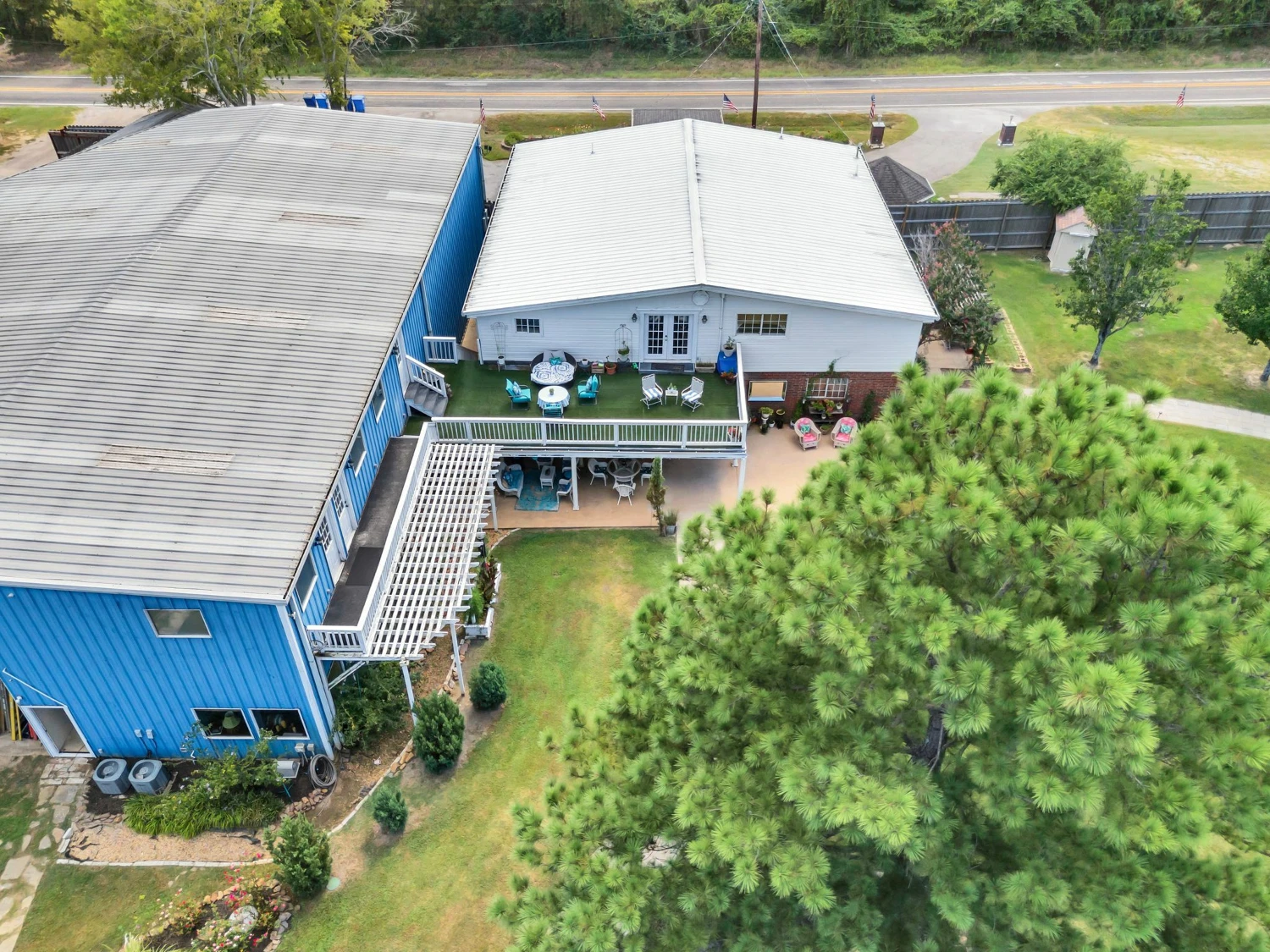 Canton Live-Work Retreat & Warehouse Campus