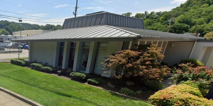 Freestanding Office/Retail Building