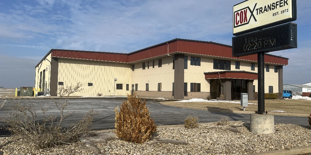 1065 W Center St, Eureka, IL for sale