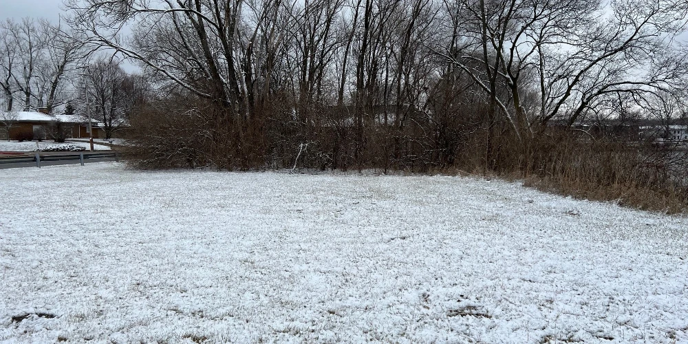 2428 8th St, Pekin, IL for sale