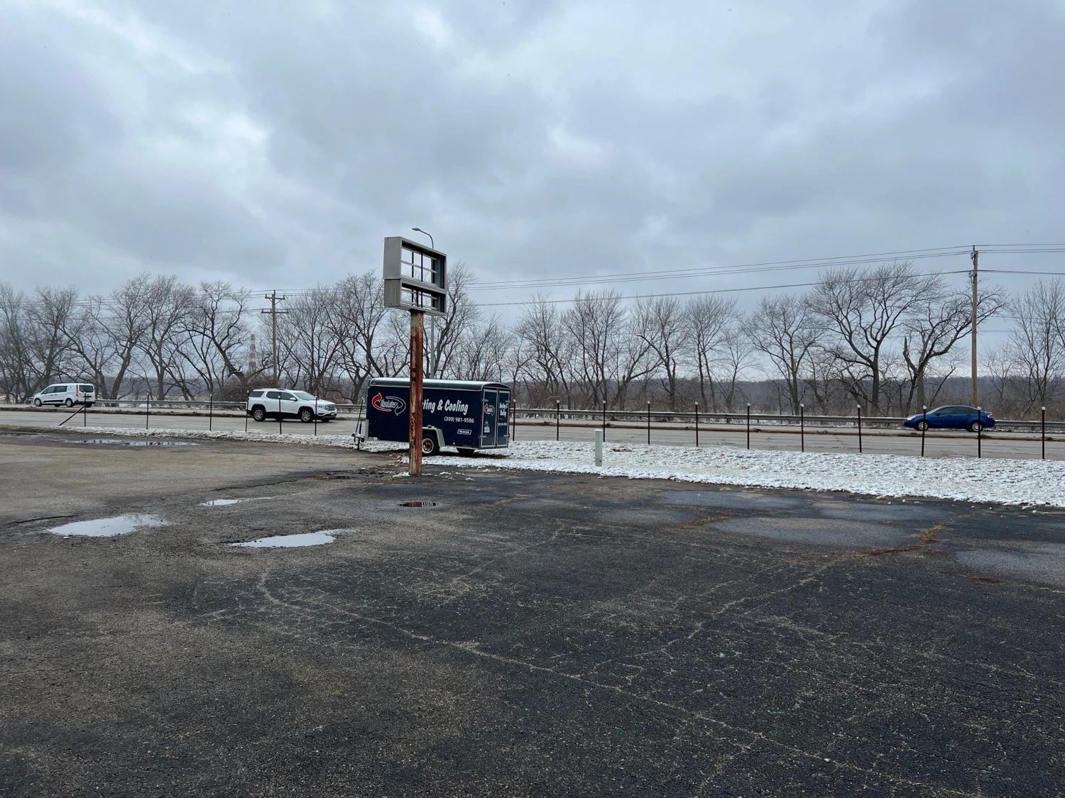 2428 8th St, Pekin, IL for sale