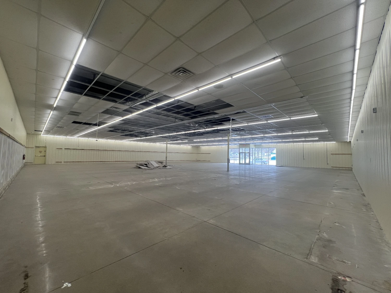 320 S Adams St, Manito, IL for sale