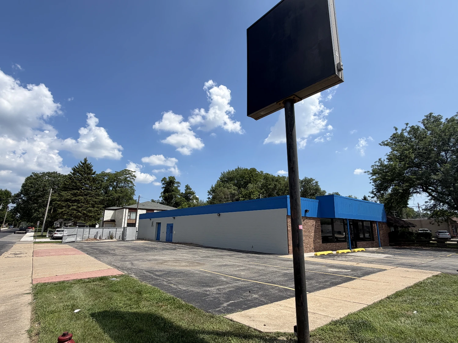 3414 N Prospect Rd, Peoria, IL for sale