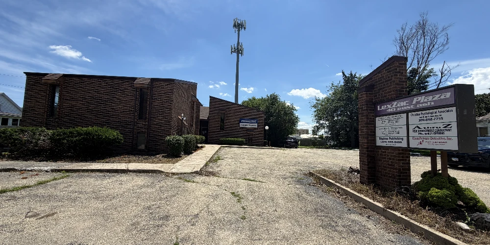 40 E Ash St, Canton, IL for sale