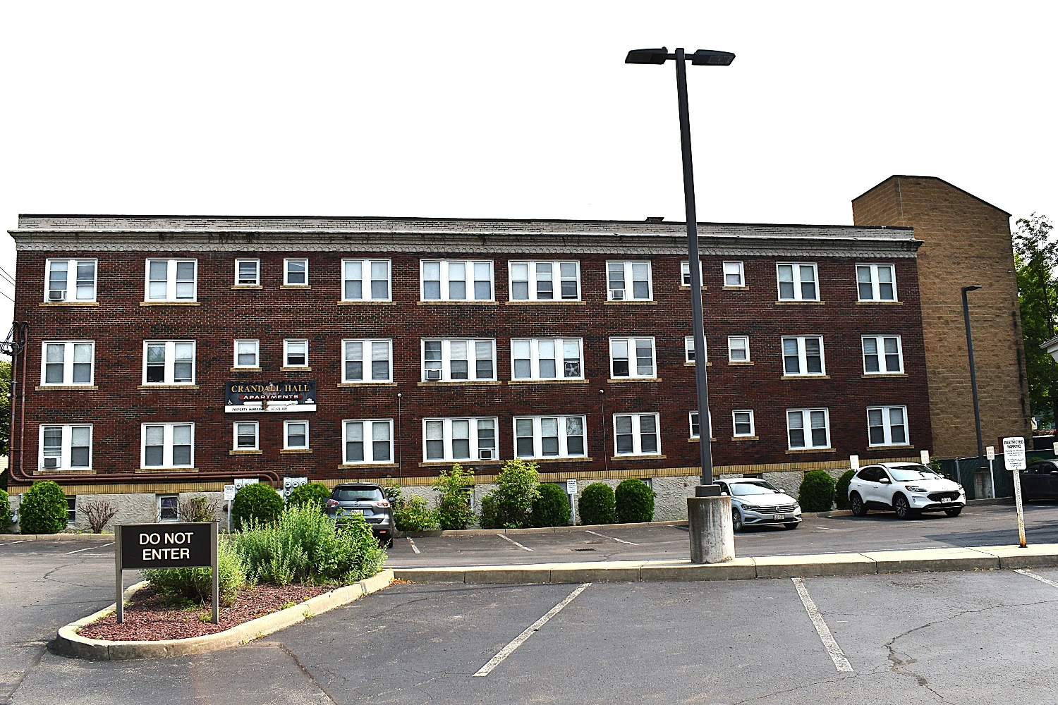 Crandall Hall Apartments
