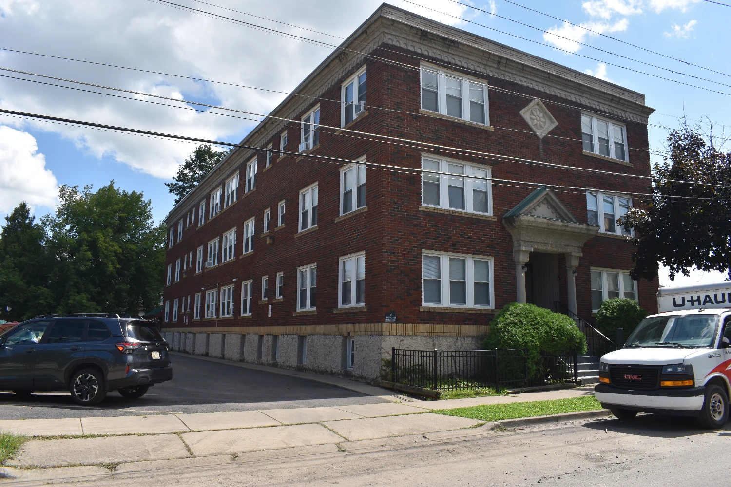 Crandall Hall Apartments