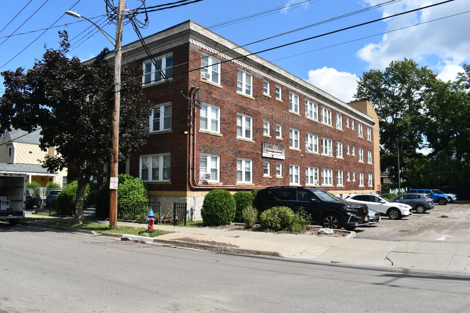 Crandall Hall Apartments