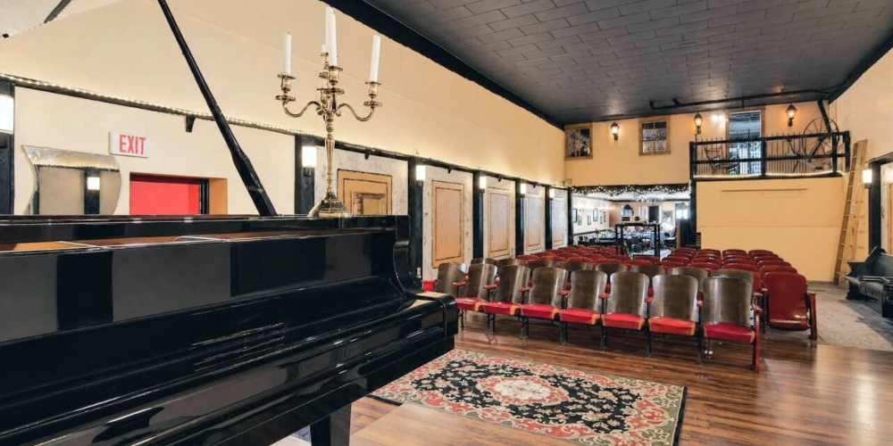 Historic Theatre Building in Downtown Hart, MI