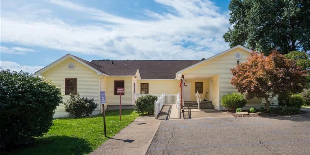 1215 Newark Rd, Zanesville, OH for sale