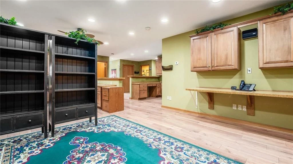 1215 Newark Rd, Zanesville, OH for sale