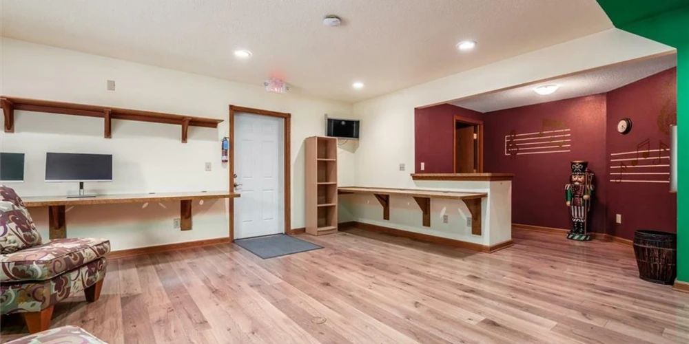 1215 Newark Rd, Zanesville, OH for sale