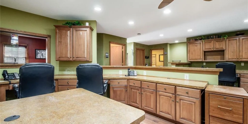 1215 Newark Rd, Zanesville, OH for sale