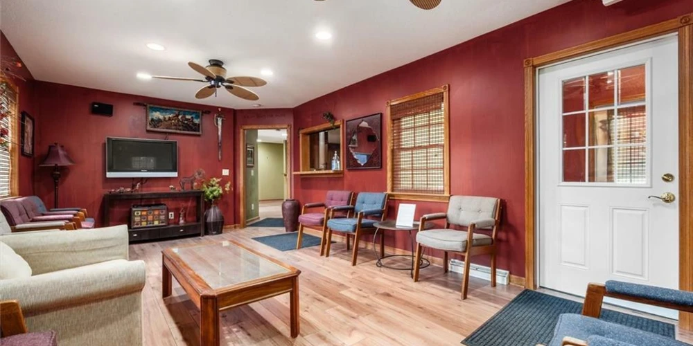 1215 Newark Rd, Zanesville, OH for sale