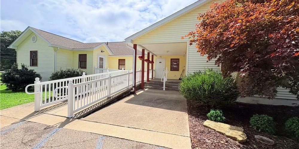 1215 Newark Rd, Zanesville, OH for sale