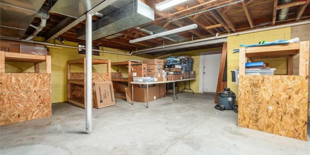 1215 Newark Rd, Zanesville, OH for sale