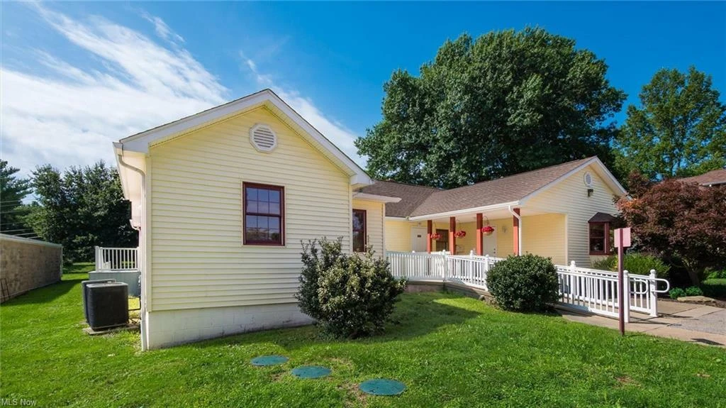1215 Newark Rd, Zanesville, OH for sale