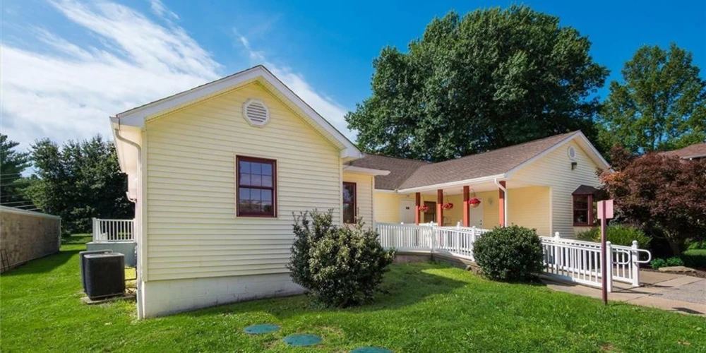 1215 Newark Rd, Zanesville, OH for sale