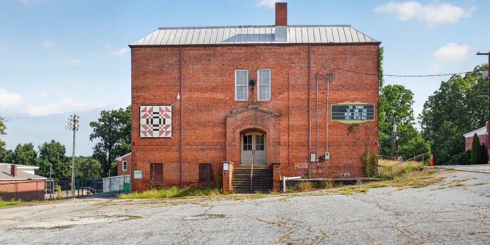 201 N COLLEGE ST WALHALLA SC 29691