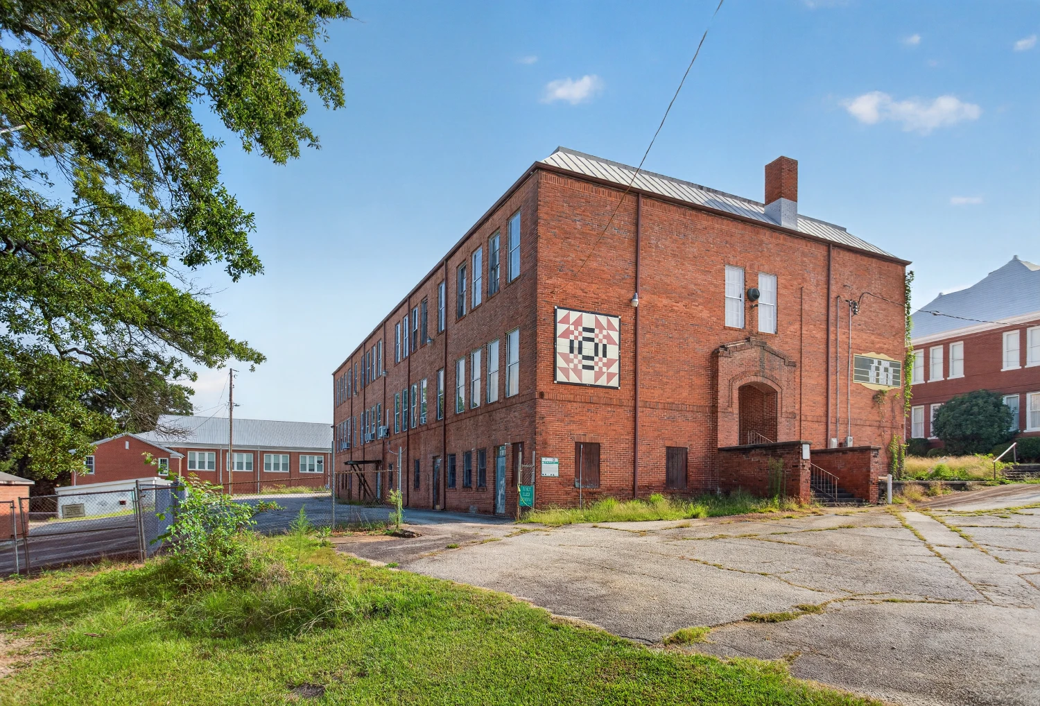 201 N COLLEGE ST WALHALLA SC 29691
