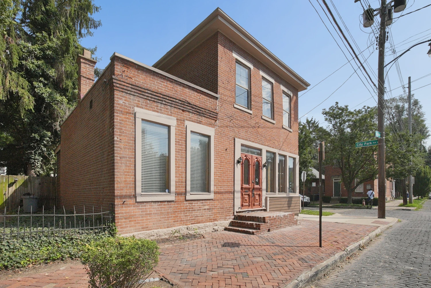 54 E Whittier St, Columbus, OH for sale