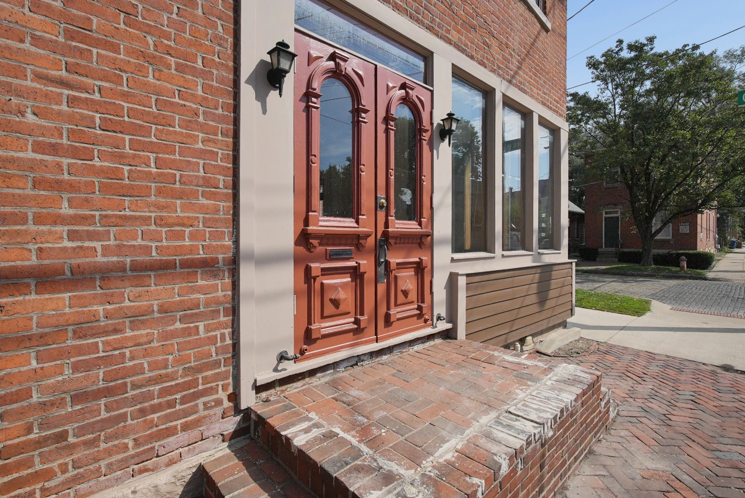 54 E Whittier St, Columbus, OH for sale