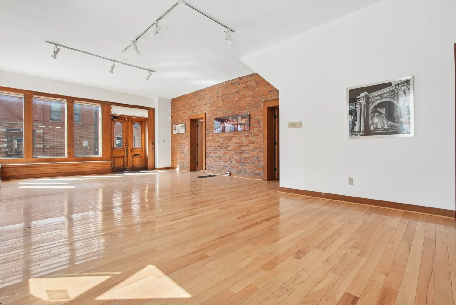 54 E Whittier St, Columbus, OH for sale
