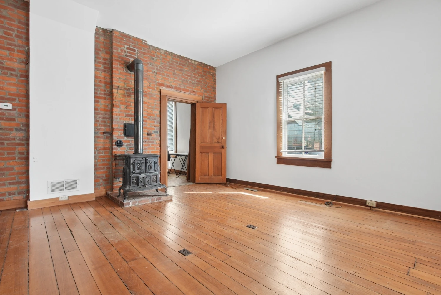 54 E Whittier St, Columbus, OH for sale