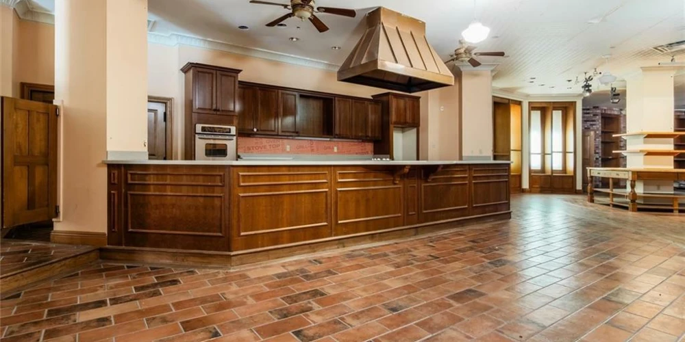 5825 Raiders Rd, Frazeysburg, OH for sale