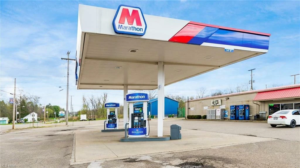 Gas Station & Grocery For Sale 