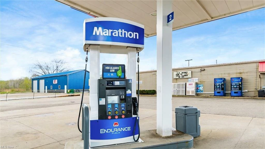 Gas Station & Grocery For Sale 