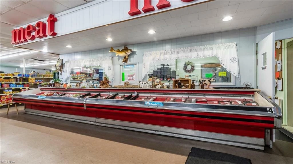 Gas Station & Grocery For Sale 