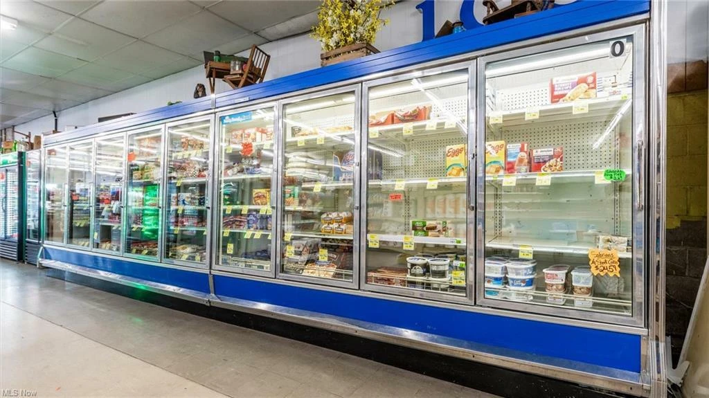 Gas Station & Grocery For Sale 