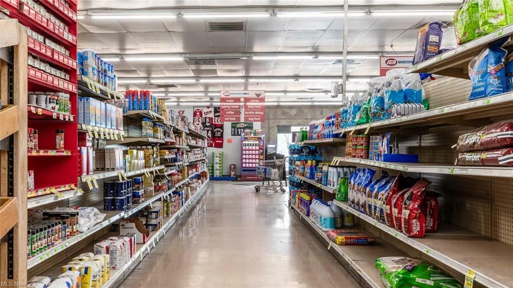 Gas Station & Grocery For Sale 
