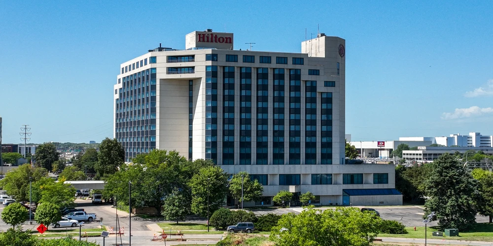 Institutional Sale | Hilton Minneapolis St. Paul Airport