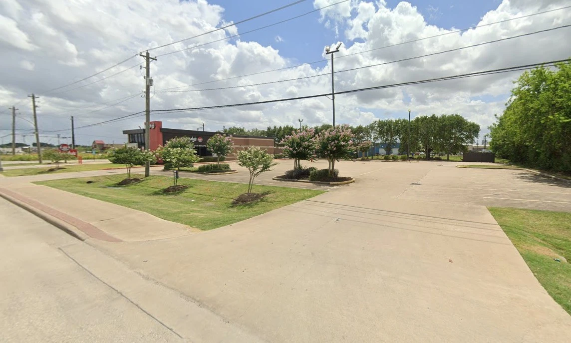 Former Wendy's, 1722 N Main, Pearland