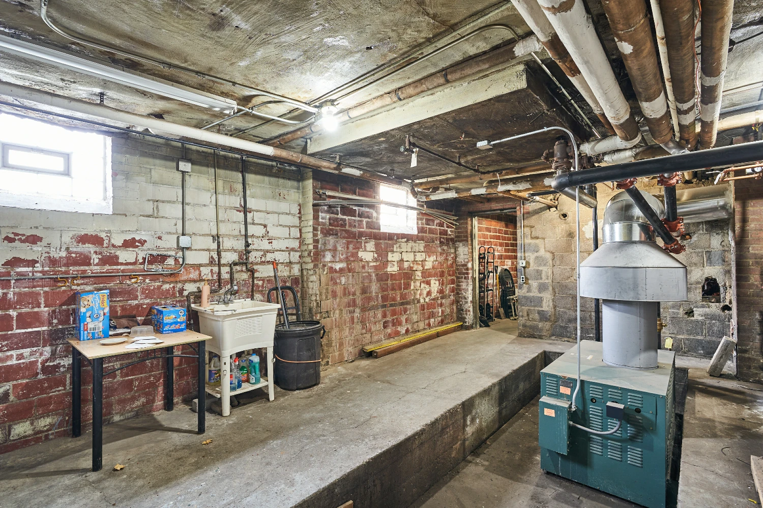 1581 Coventry Rd, Cleveland, OH for sale