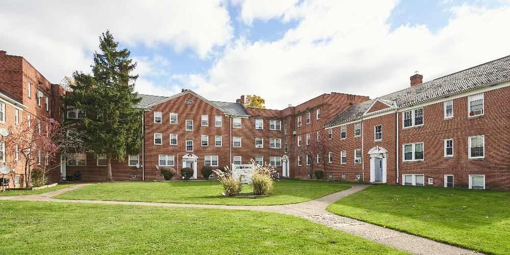 1581 Coventry Rd, Cleveland, OH for sale
