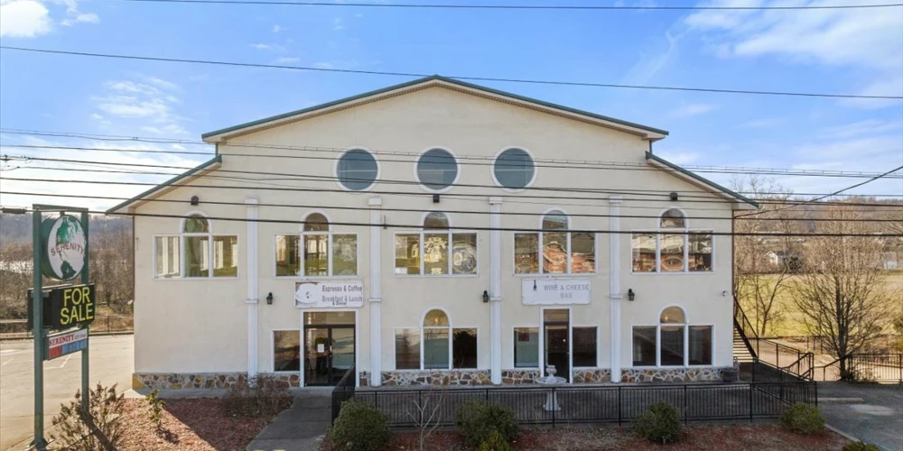 1903 Grand Central Ave, Vienna, WV for sale