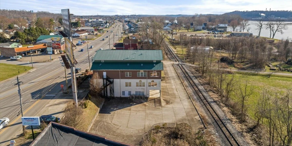 1903 Grand Central Ave, Vienna, WV for sale