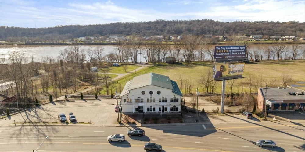 1903 Grand Central Ave, Vienna, WV for sale