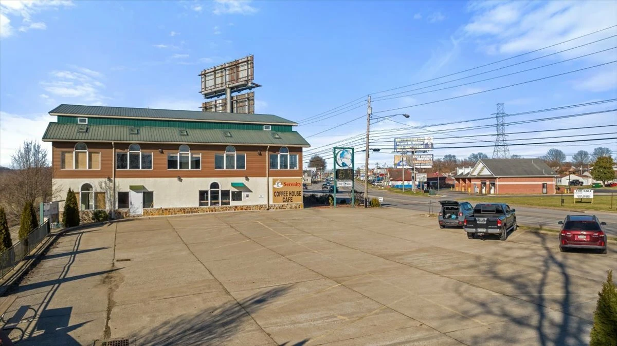 1903 Grand Central Ave, Vienna, WV for sale