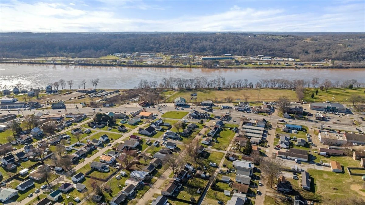 1903 Grand Central Ave, Vienna, WV for sale