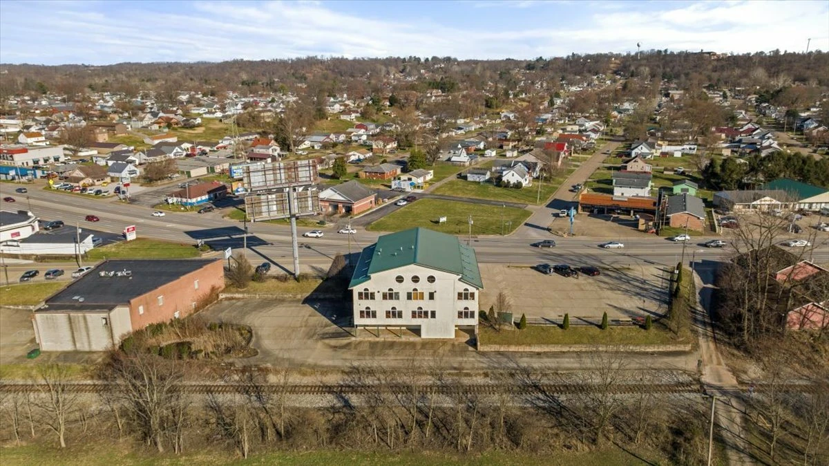 1903 Grand Central Ave, Vienna, WV for sale