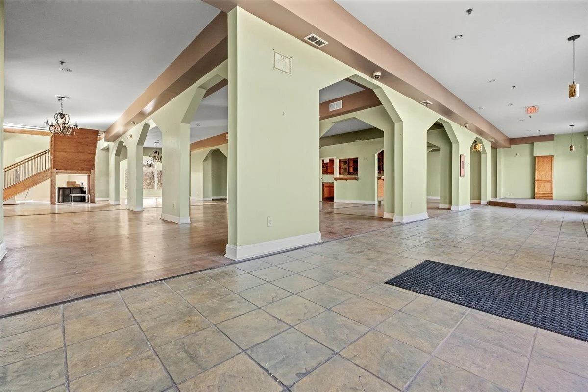 1903 Grand Central Ave, Vienna, WV for sale