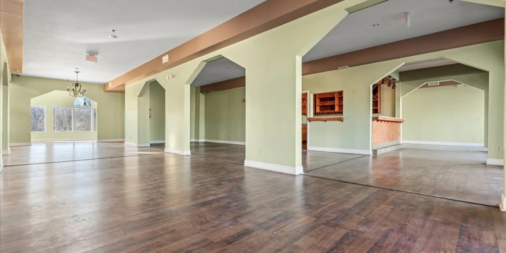 1903 Grand Central Ave, Vienna, WV for sale