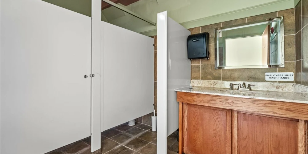 1903 Grand Central Ave, Vienna, WV for sale